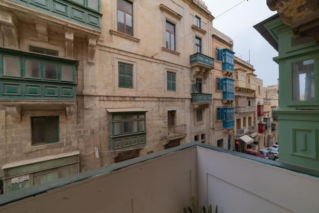 Apartamento Jbo- Joette'S Bliss Oasis La Valeta Exterior foto